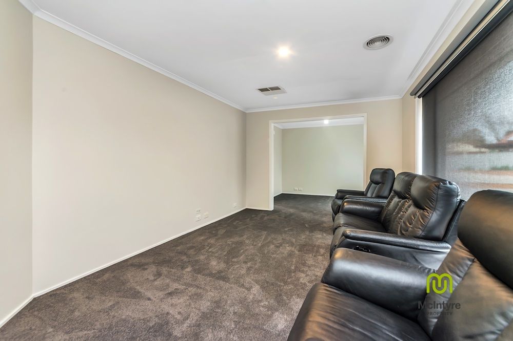 5 Jiggi Place, Isabella Plains ACT 2905, Image 2