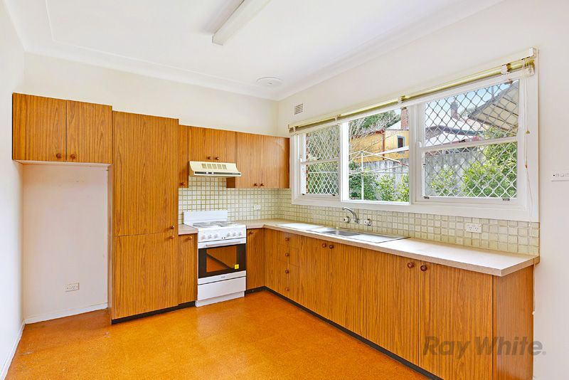 17 Silvia Street, Hornsby NSW 2077, Image 2