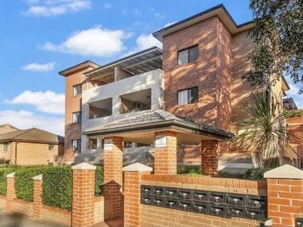 3 bedrooms Apartment / Unit / Flat in 1/23-25 Doodson Avenue LIDCOMBE NSW, 2141