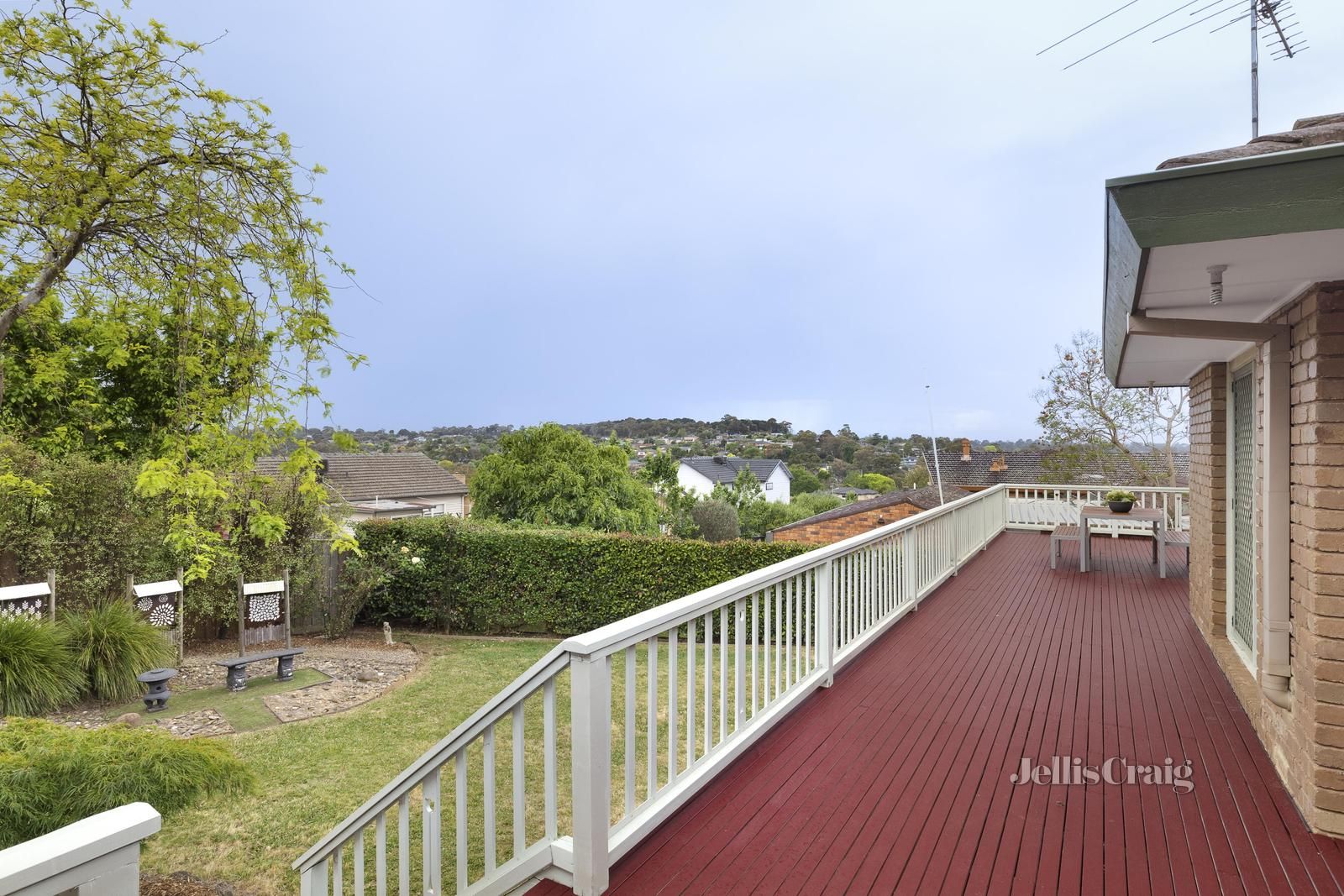 4 Coolock Court, Rosanna VIC 3084, Image 2