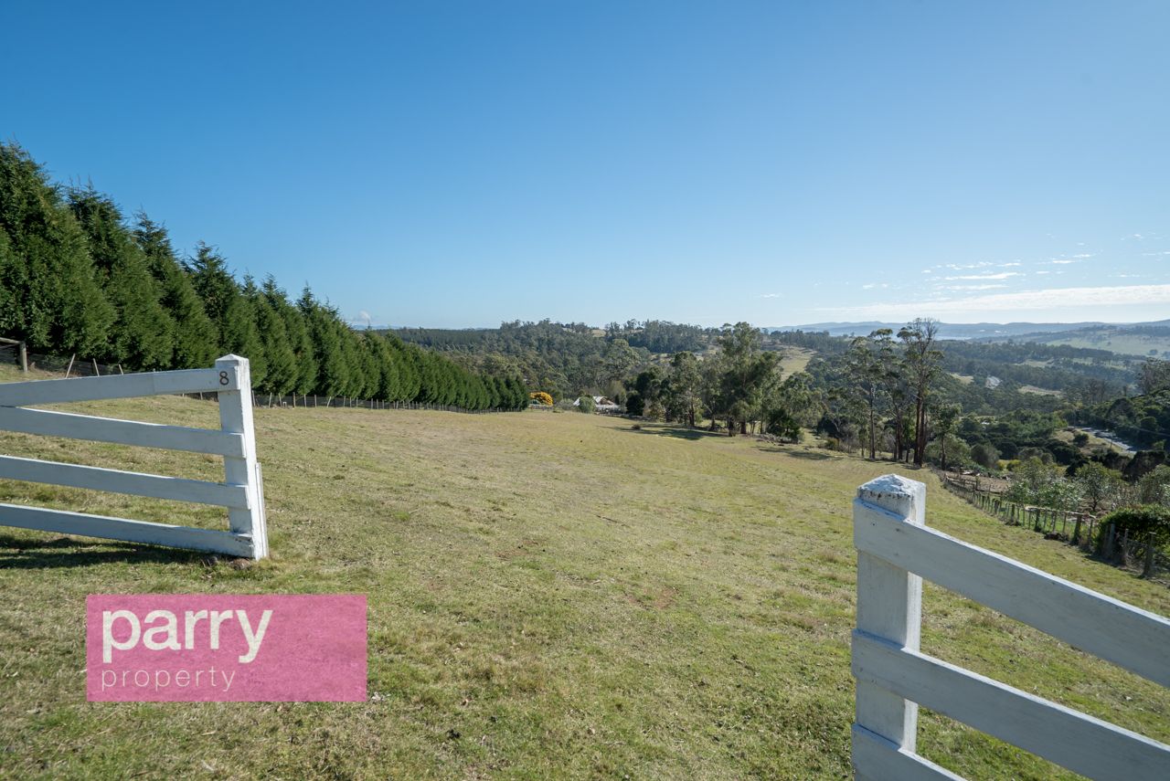 8 Mountain View Crescent, Grindelwald TAS 7277, Image 1