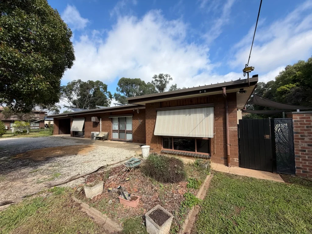 6 Service Road, Kialla West VIC 3631