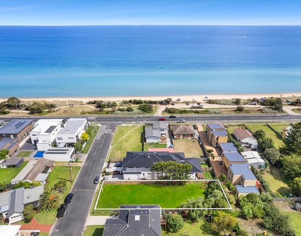 3 Balmoral Avenue, Safety Beach VIC 3936