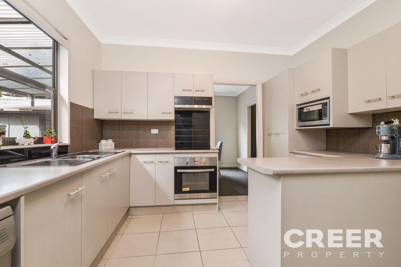 32 Griffiths Street, Charlestown NSW 2290, Image 2