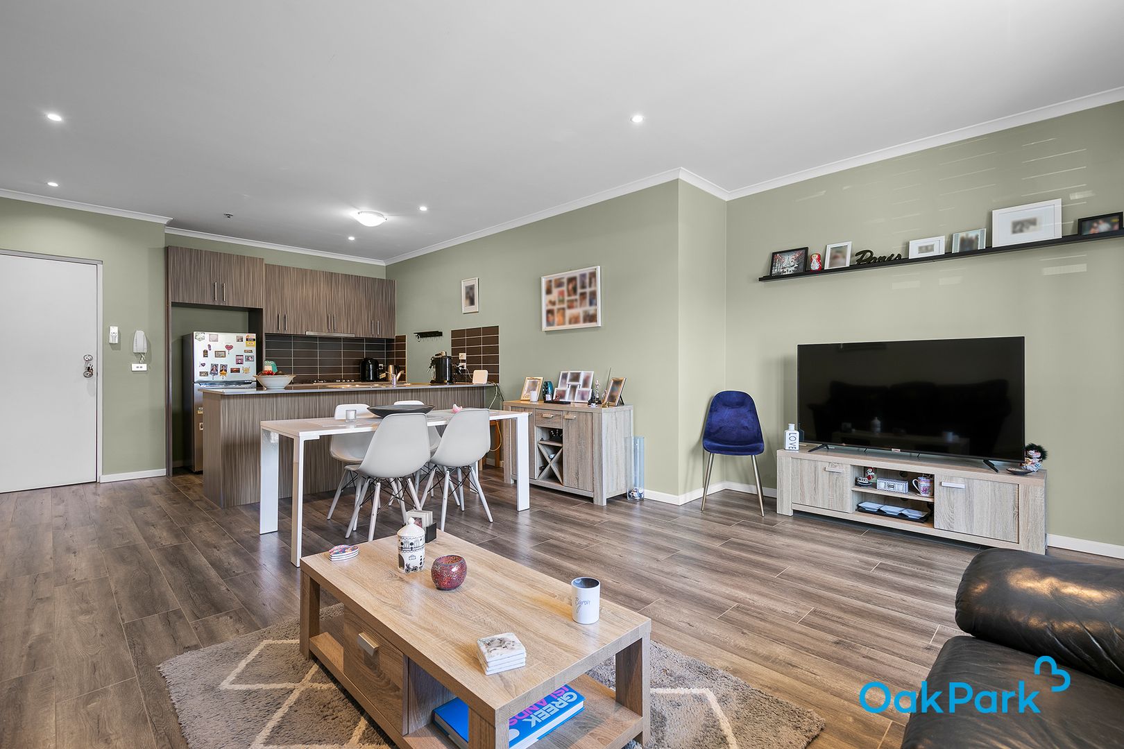 2/51 Curie Ave, Oak Park VIC 3046, Image 1