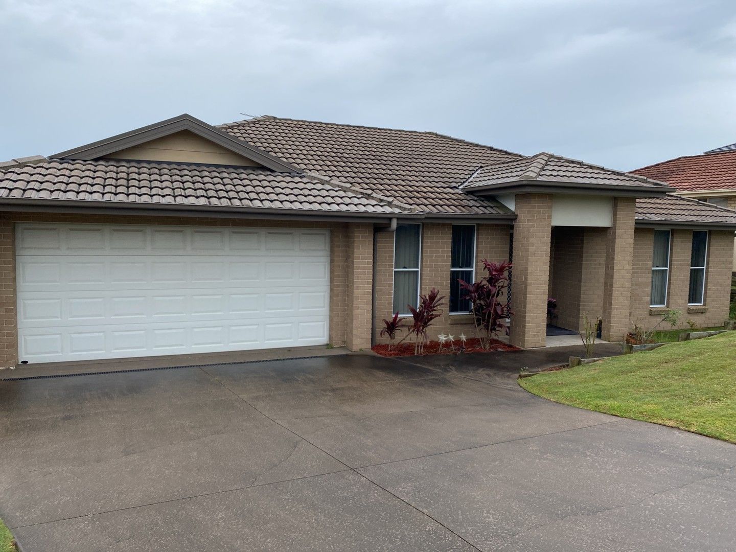 4 bedrooms House in 50 Jenna Drive RAWORTH NSW, 2321