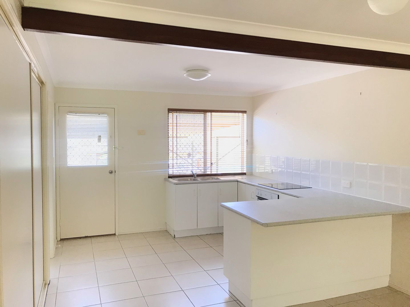 7/6 Hampton Drive, Tannum Sands QLD 4680, Image 1