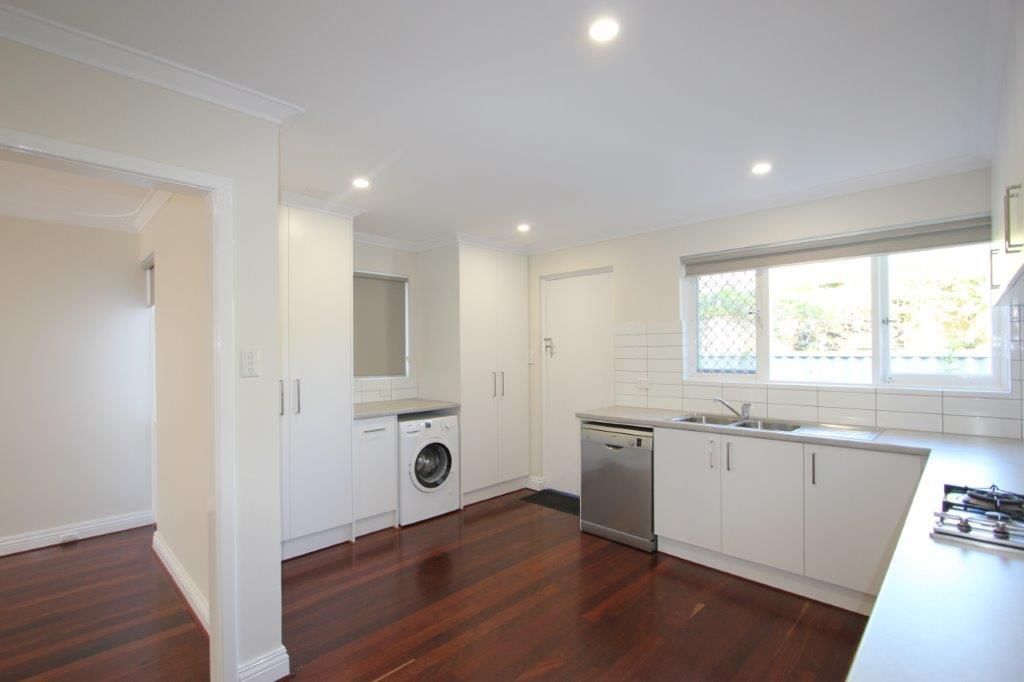 3 bedrooms House in 39 Windich Road BULL CREEK WA, 6149