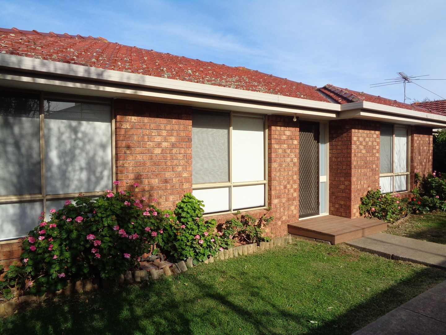 2/33 Welwyn Parade, Deer Park VIC 3023 Apartment For Rent Domain