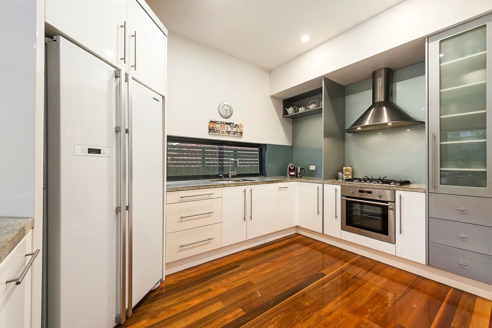 28 Hepburn Ave, Beaumaris VIC 3193, Image 2