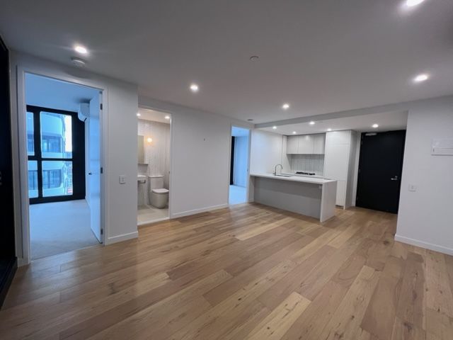 2 bedrooms Apartment / Unit / Flat in 2105/3 Young Street BOX HILL VIC, 3128