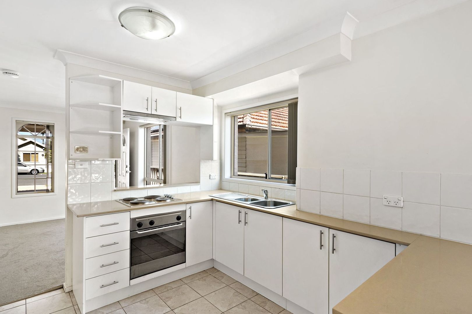 70 Arthur Street, Rosehill NSW 2142, Image 2