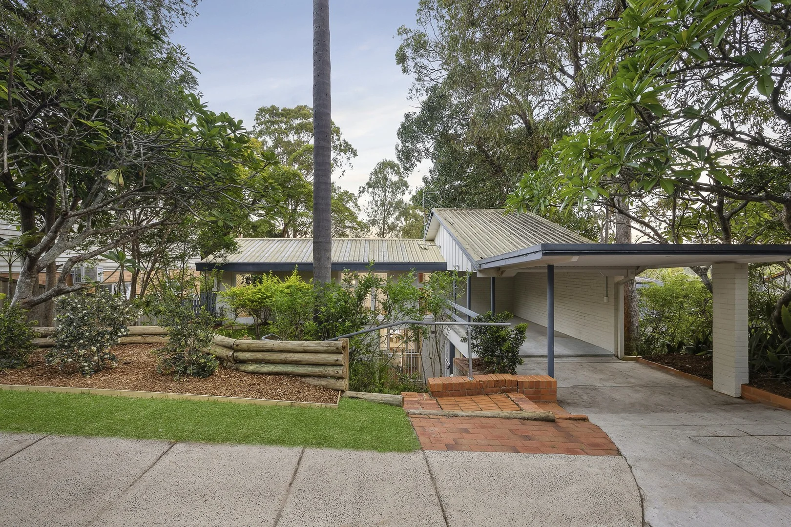 41 Highland Terrace, St Lucia QLD 4067