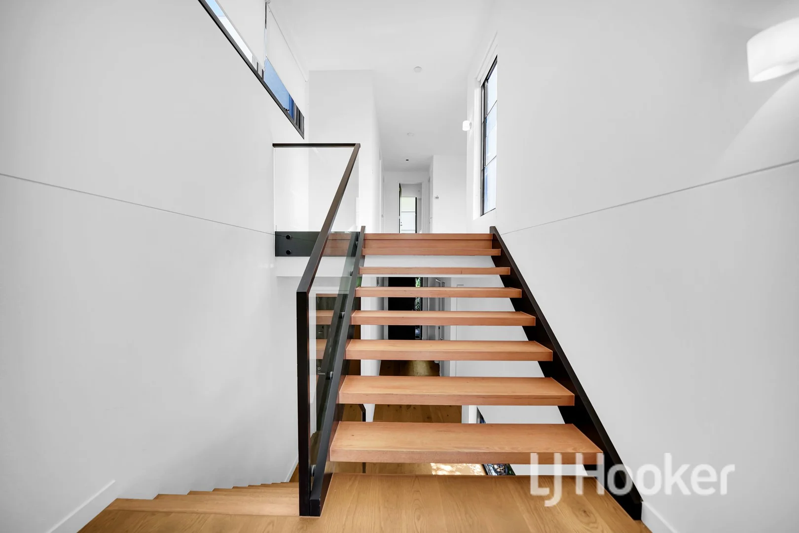 Additional image 25 of 4 Holly Lane, Kew VIC 3101