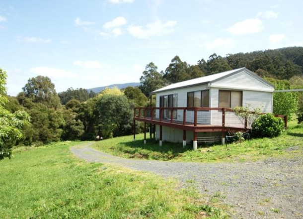 17 Brett Road, Warburton VIC 3799