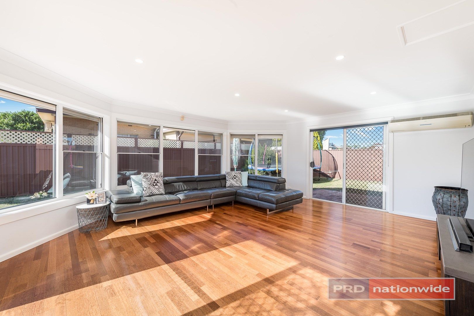 10 Links Avenue, Milperra NSW 2214, Image 0