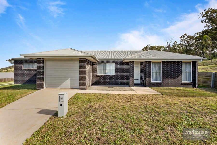 3 bedrooms House in 27 Alistair Street GLENVALE QLD, 4350