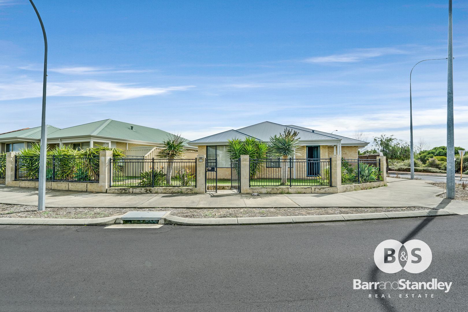 27 Reeves Approach, Dalyellup WA 6230, Image 2