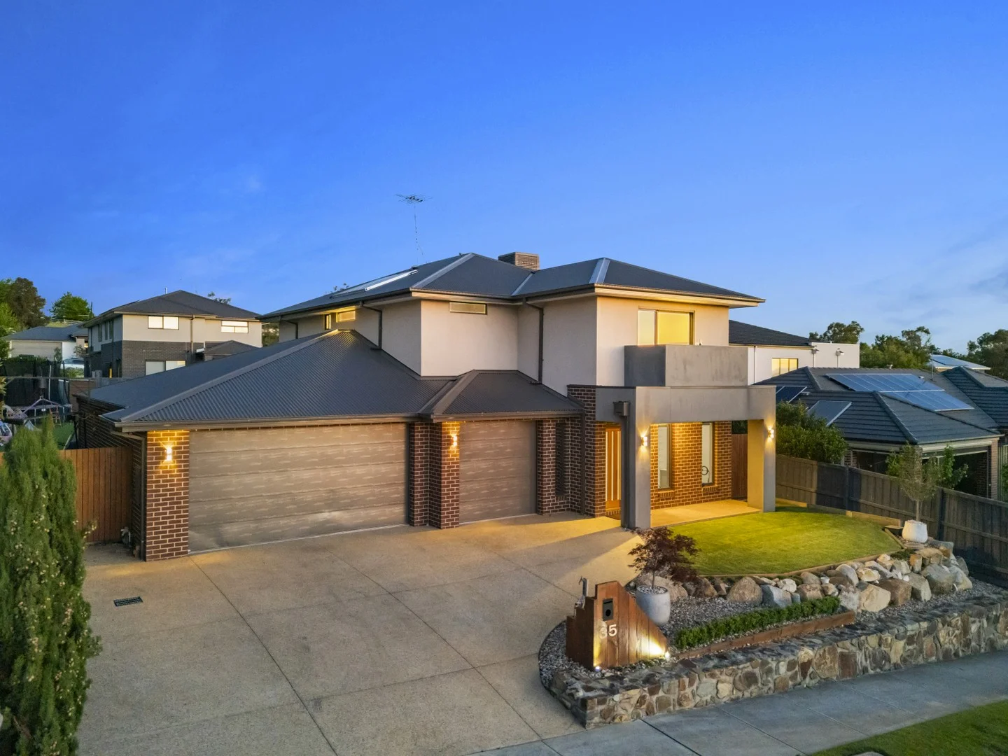 35 Petworth Rise, Officer VIC 3809