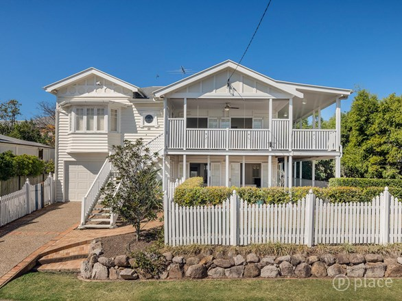 9 Gibson Lane, Morningside QLD 4170