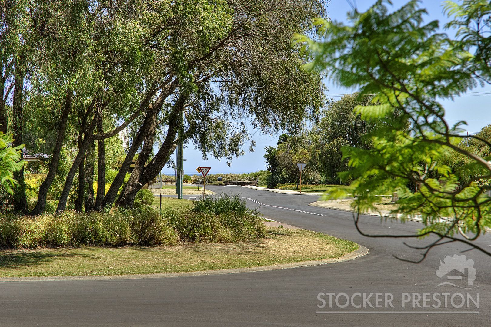 2 David Drive, Geographe WA 6280, Image 2