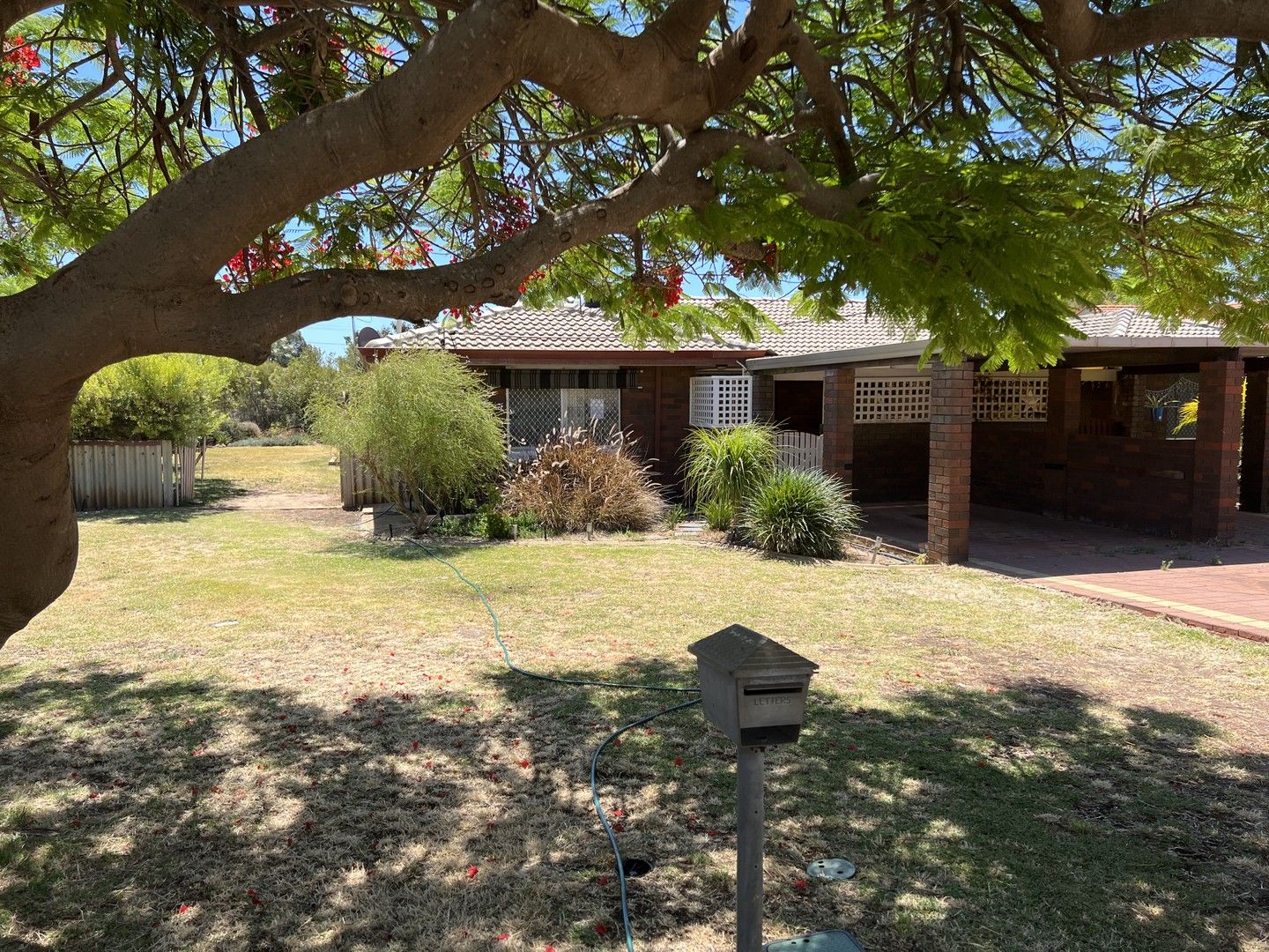 2 bedrooms House in 145A RAILWAY BLUFF POINT WA, 6530