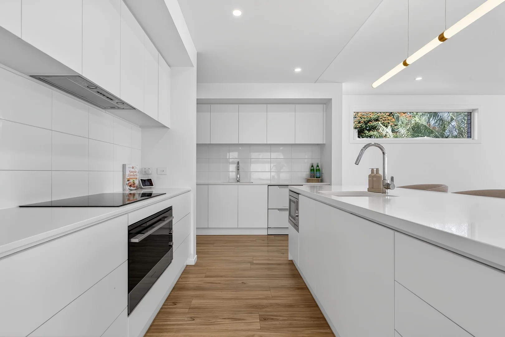 Additional image 11 of 16 Montserrat Court, Clear Island Waters QLD 4226