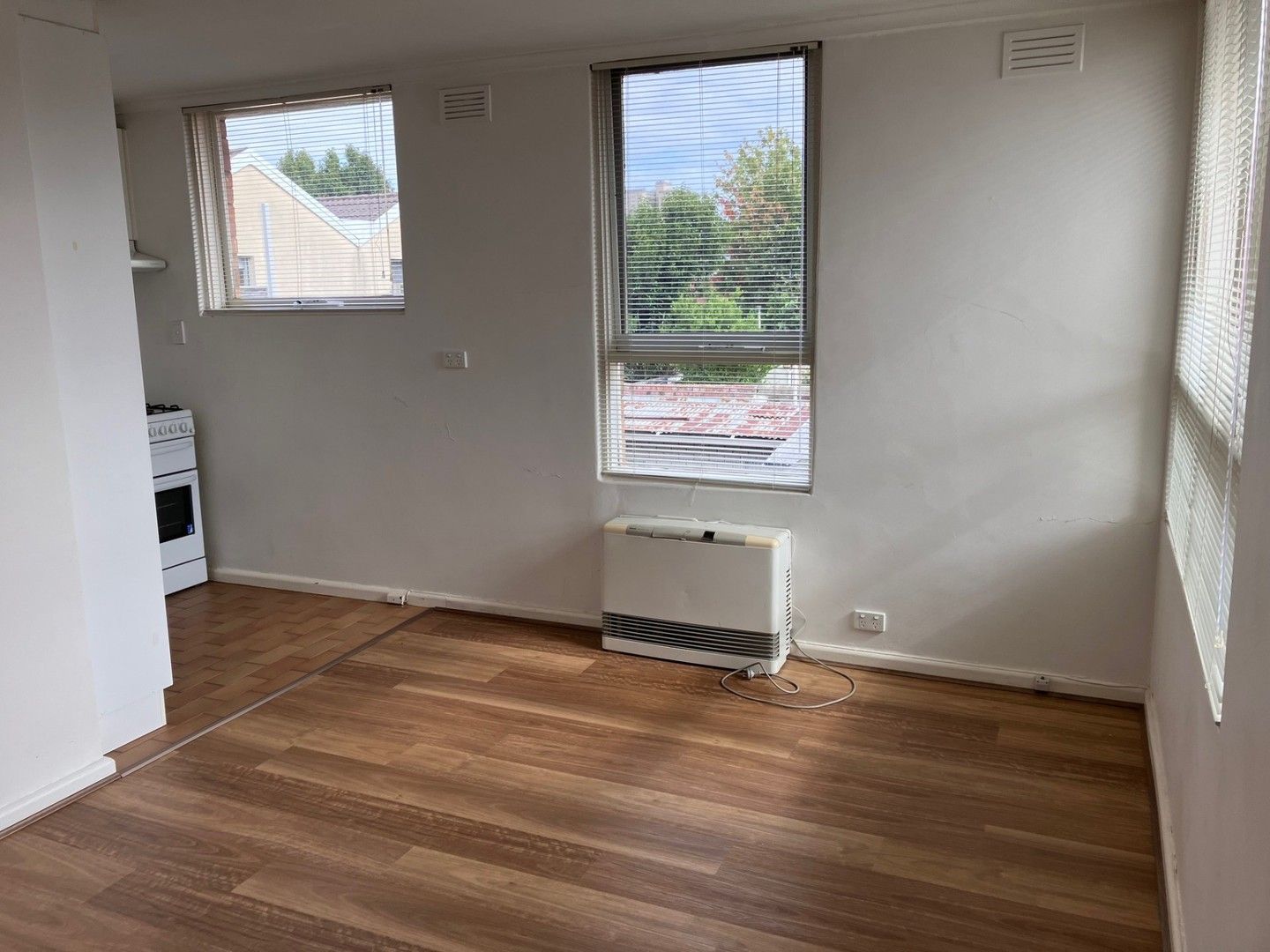 1 bedrooms Apartment / Unit / Flat in 4/104 Gold Street COLLINGWOOD VIC, 3066