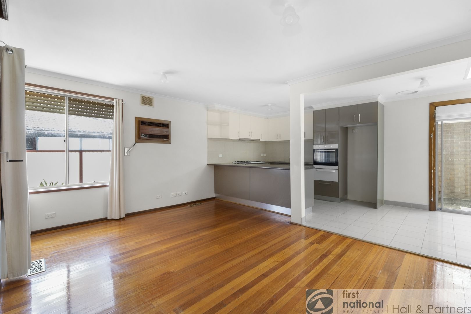 4 Redstart Street, Doveton VIC 3177, Image 2