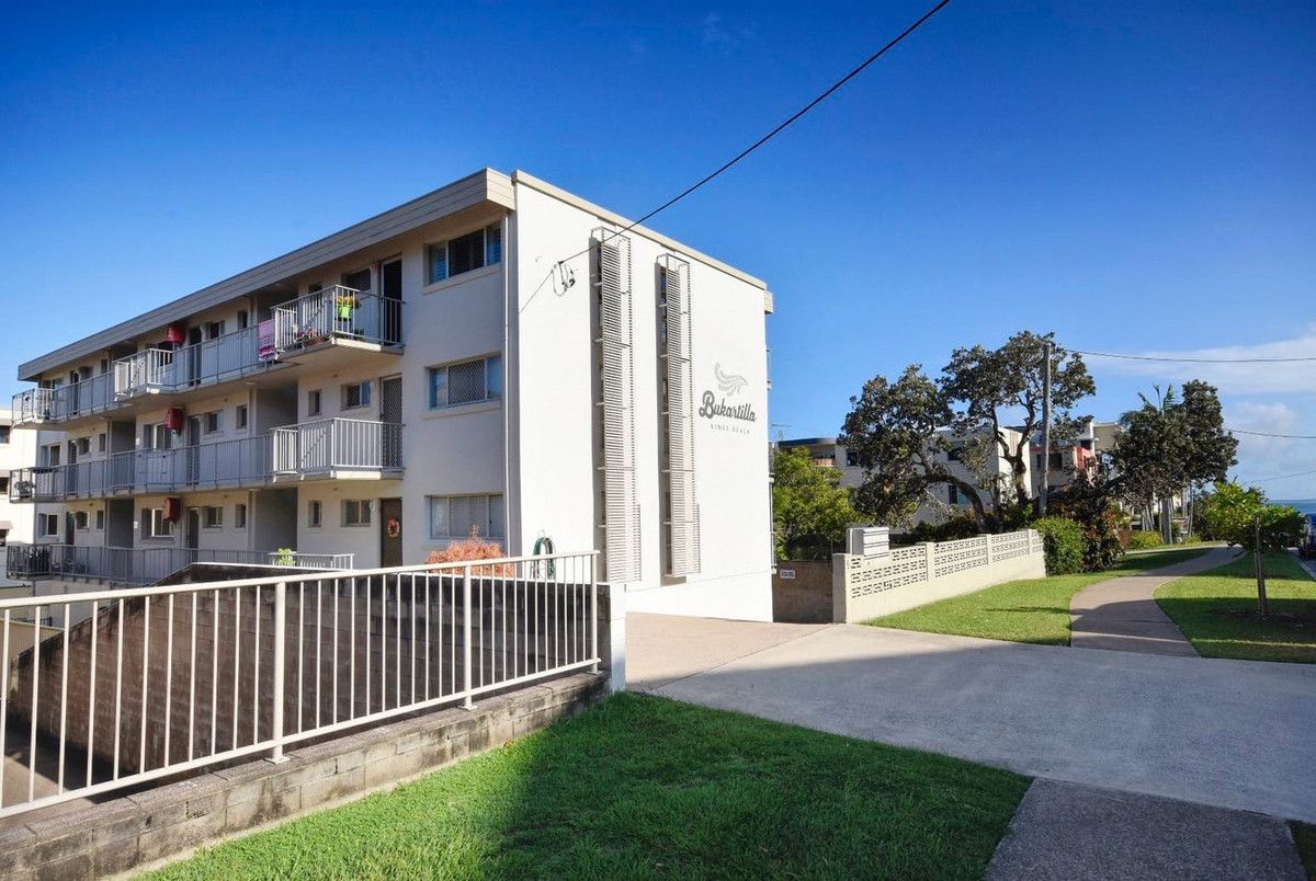 2 bedrooms Apartment / Unit / Flat in 5/5 Orvieto Terrace KINGS BEACH QLD, 4551