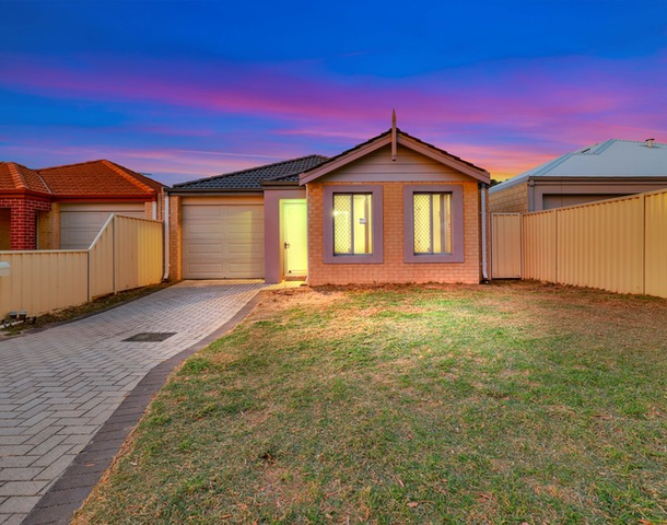 2D Davies Street, East Cannington WA 6107