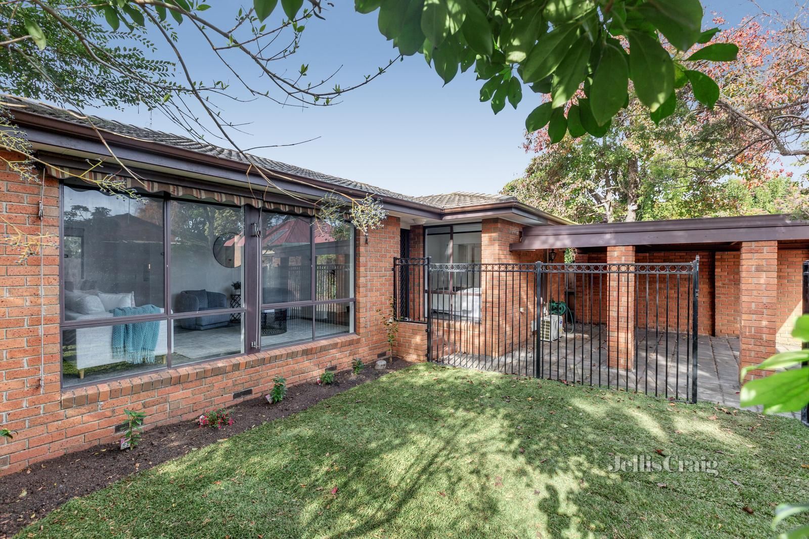 2/13 Milton Street, Carnegie VIC 3163, Image 1