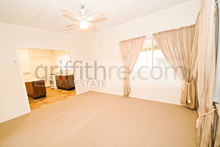 6 Richards Street, BEELBANGERA NSW 2680, Image 2