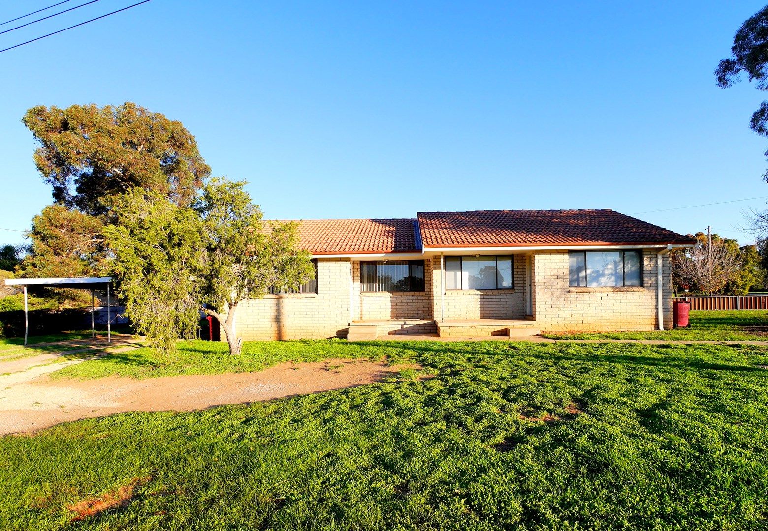 1& 2/28 Hartley Street, Cowra NSW 2794, Image 0