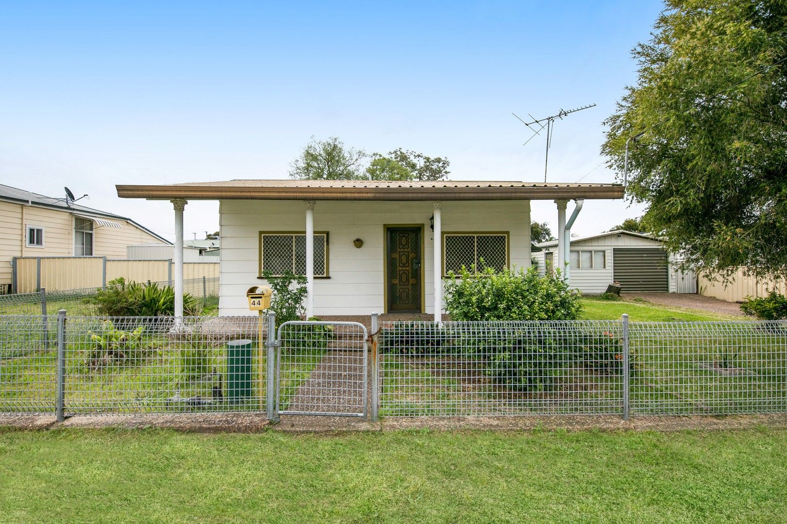 44 Daniel Street, Cessnock NSW 2325, Image 0