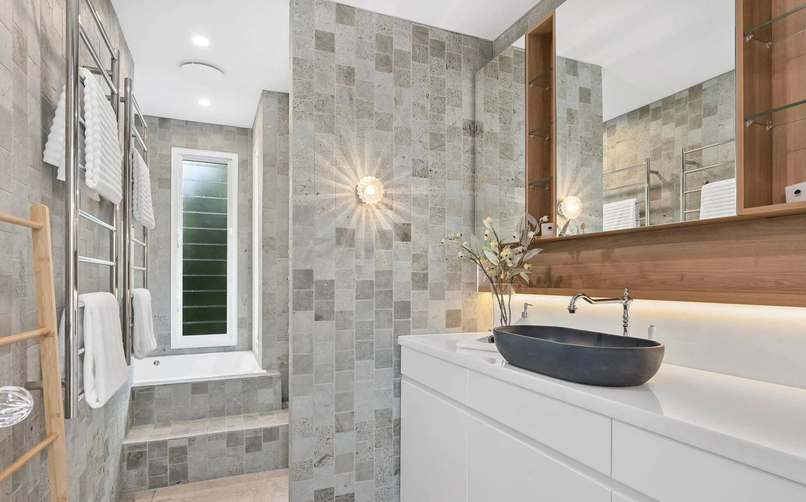 Additional image 11 of 27 The Esplanade, North Shore VIC 3214