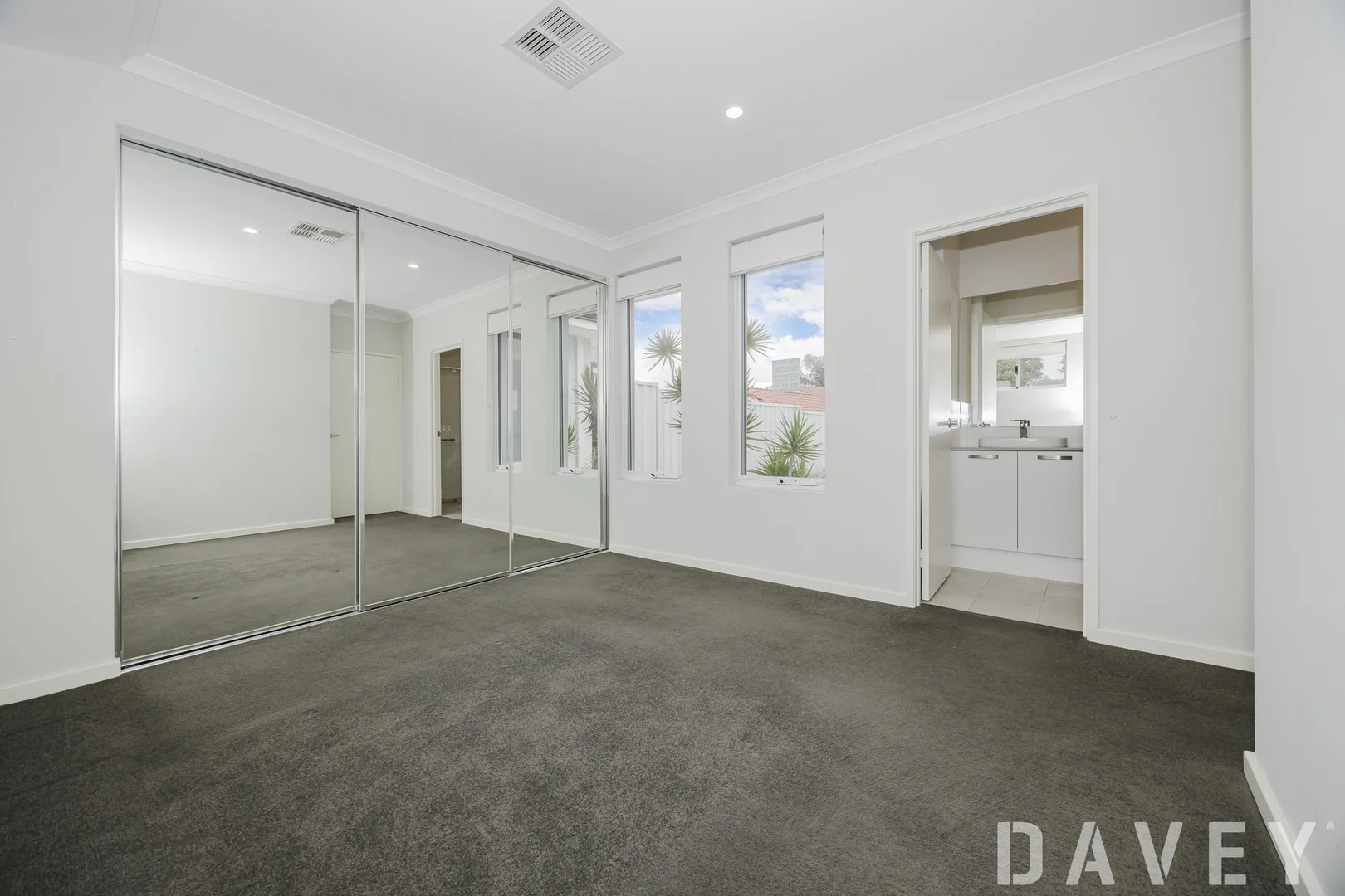 Additional image 8 of 5C Ornum Place, Innaloo WA 6018