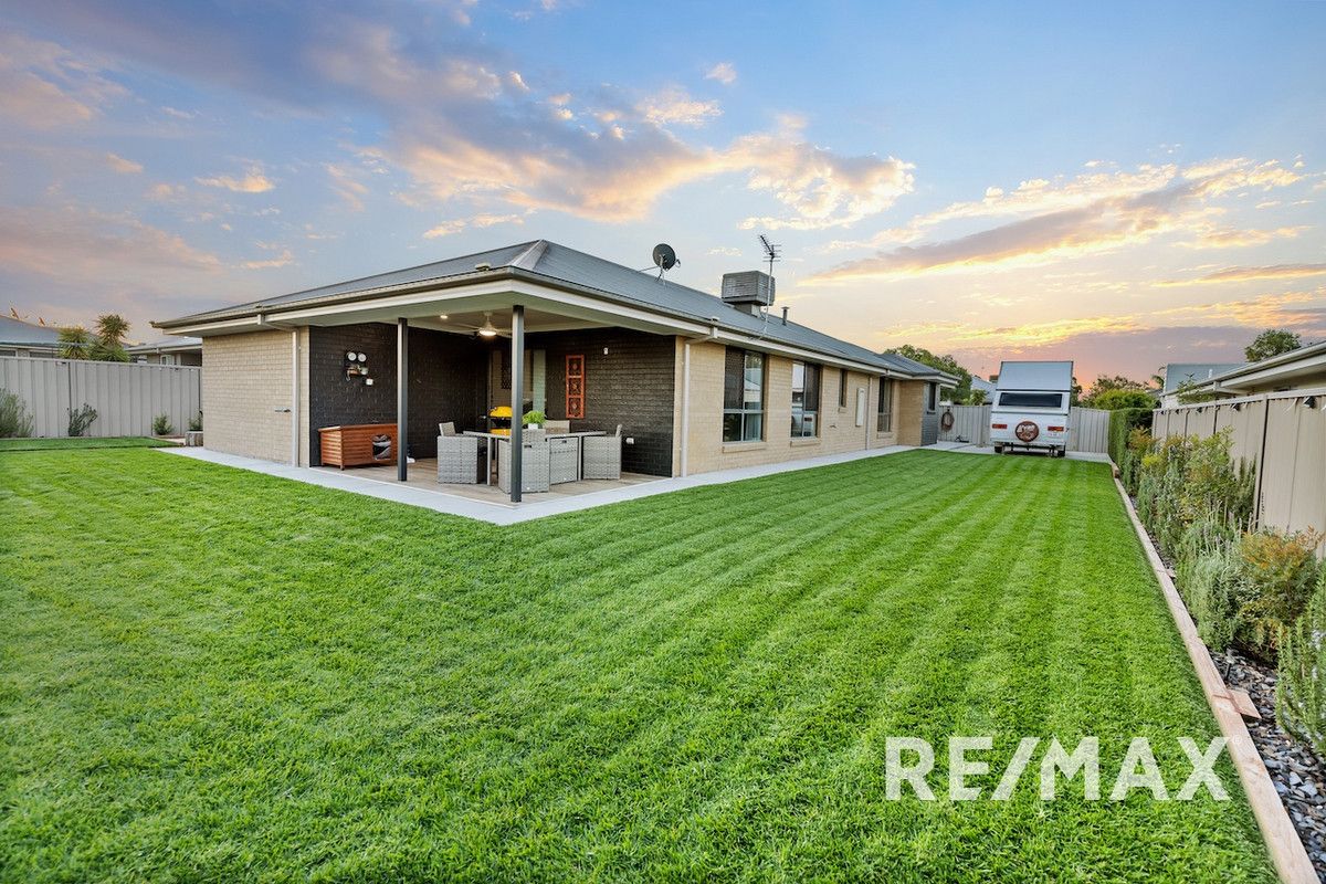 6 Breasley Crescent, Boorooma NSW 2650