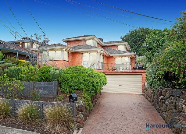 15 Lockheed Street, Strathmore Heights VIC 3041