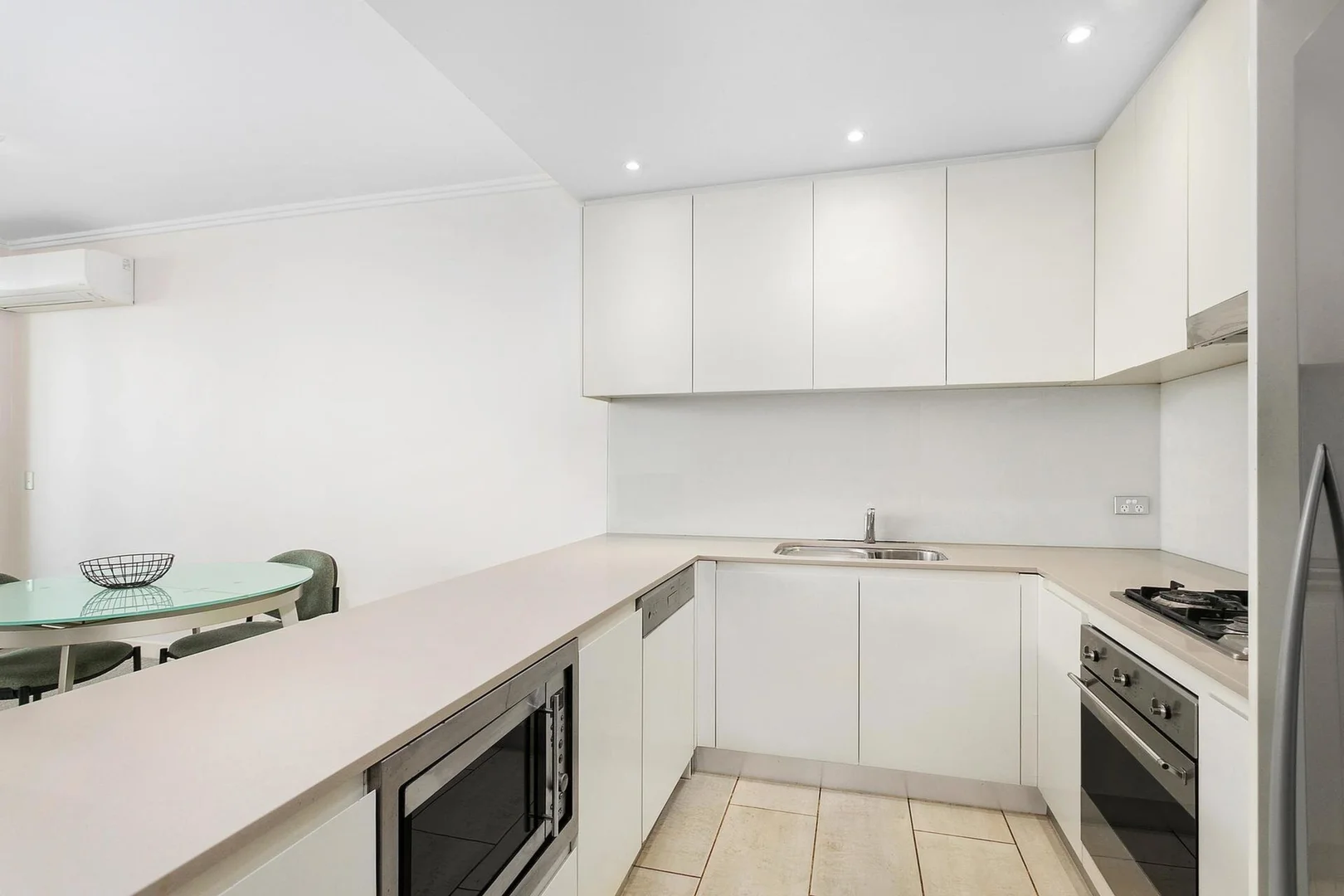 10/4 Rangers Road, Neutral Bay NSW 2089 - Apartment For Rent | Domain