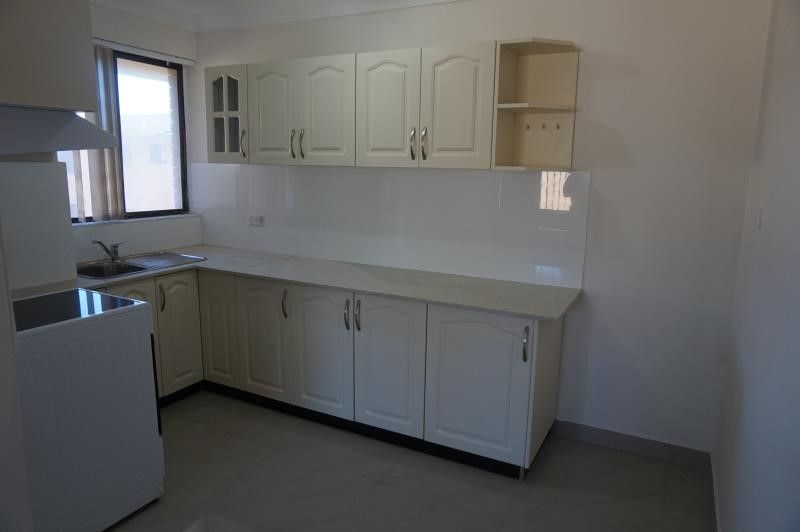 2 bedrooms Apartment / Unit / Flat in 15/42 Copeland St LIVERPOOL NSW, 2170