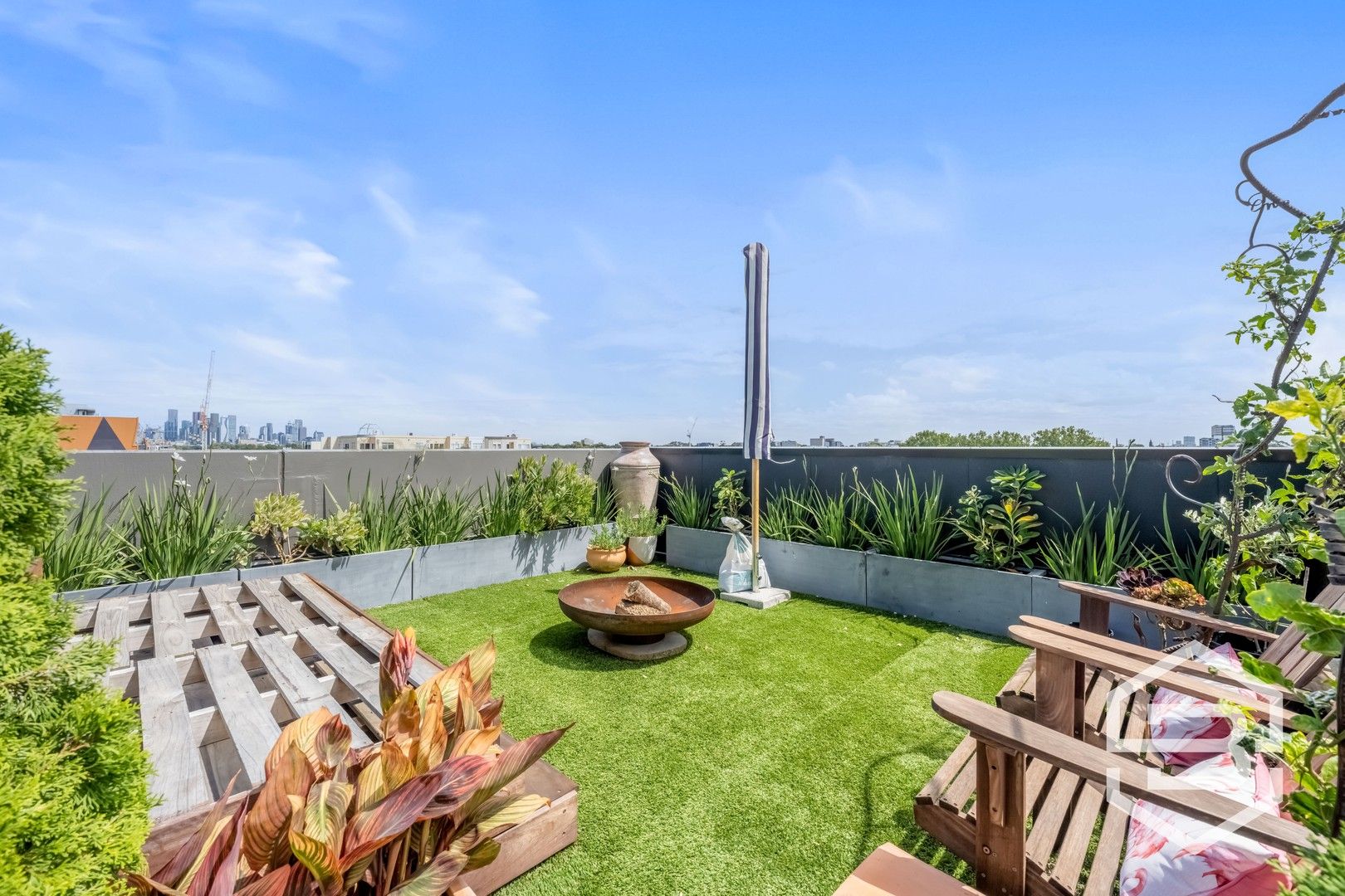 2 bedrooms Apartment / Unit / Flat in 409/240-250 Lygon Street BRUNSWICK EAST VIC, 3057