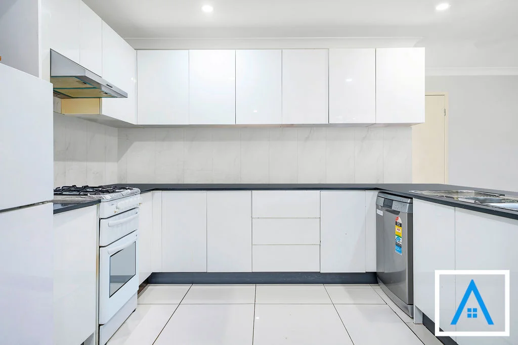 Additional image 4 of 6B Evelyn Street, Macquarie Fields NSW 2564