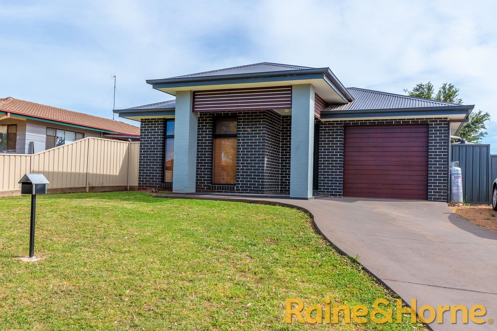 4 bedrooms House in 49 Spears Drive DUBBO NSW, 2830