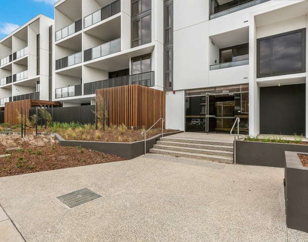 206/33 Quay Boulevard, Werribee South VIC 3030