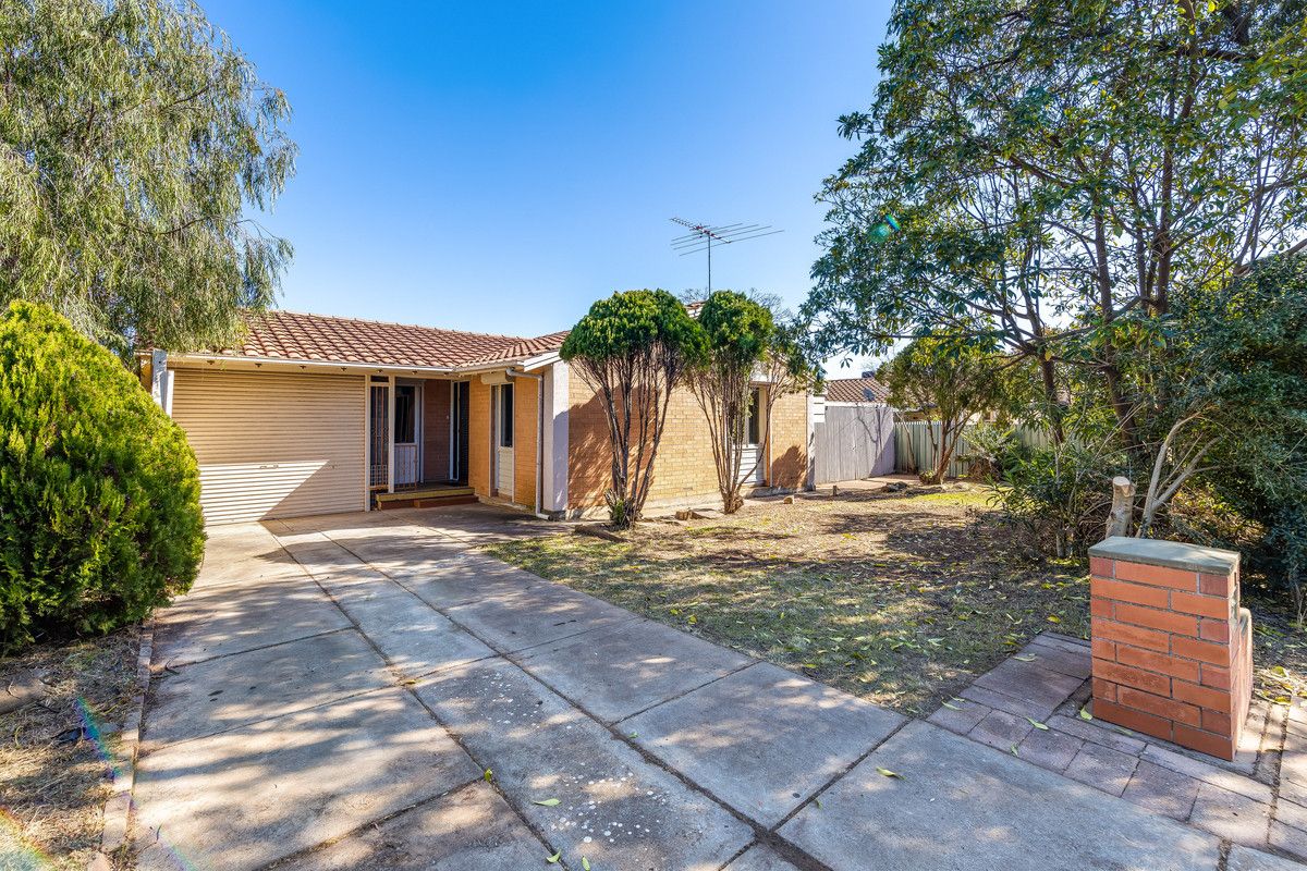 21 Dimboola Court, Craigmore SA 5114, Image 2