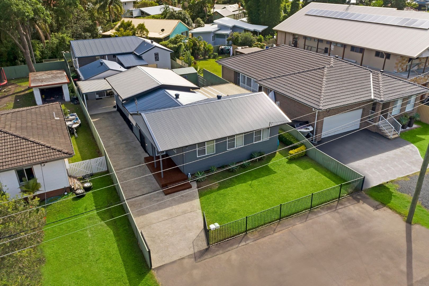 8 Boongala Avenue, Empire Bay NSW 2257, Image 2