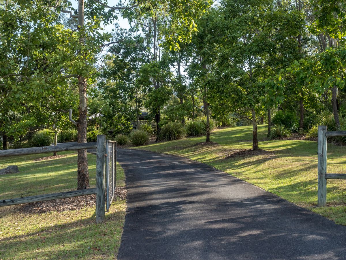 4 Delonix Place, Wights Mountain QLD 4520, Image 2