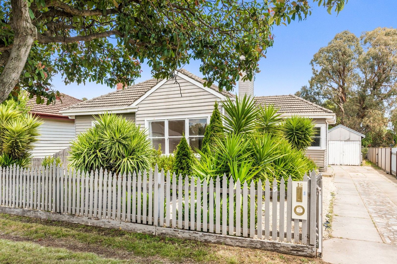 3 bedrooms House in 18 Carpenter Street KANGAROO FLAT VIC, 3555