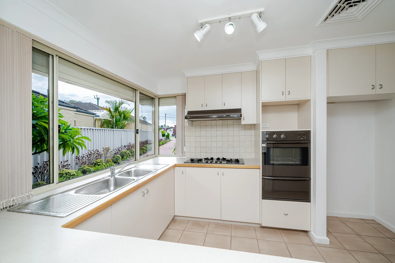 Additional image 13 of 8 McLean Street, Dianella WA 6059